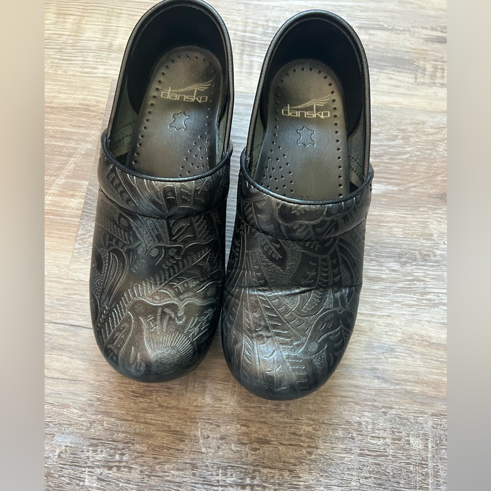 Dansko Professional Black Tooled Clogs Size 36 - image 6